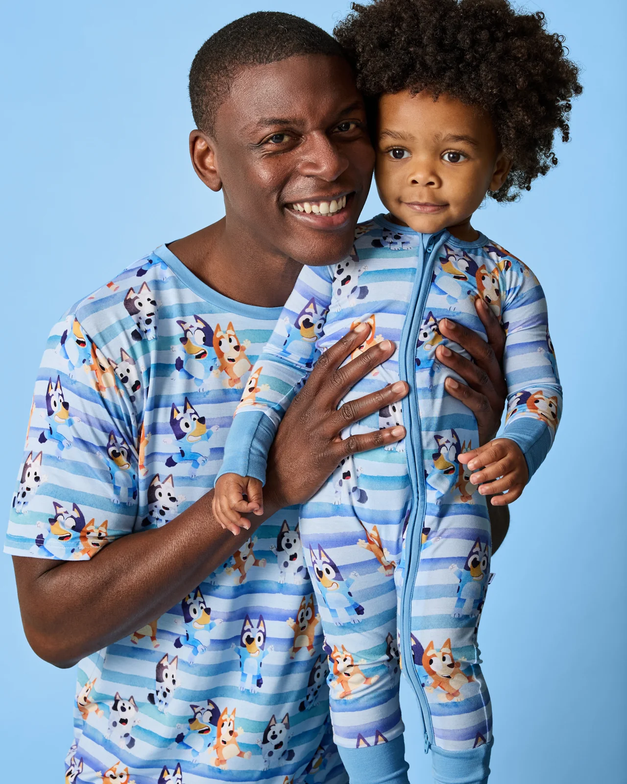 Bluey Dance All Day Men's Short Sleeve Pajama Top - Image 3