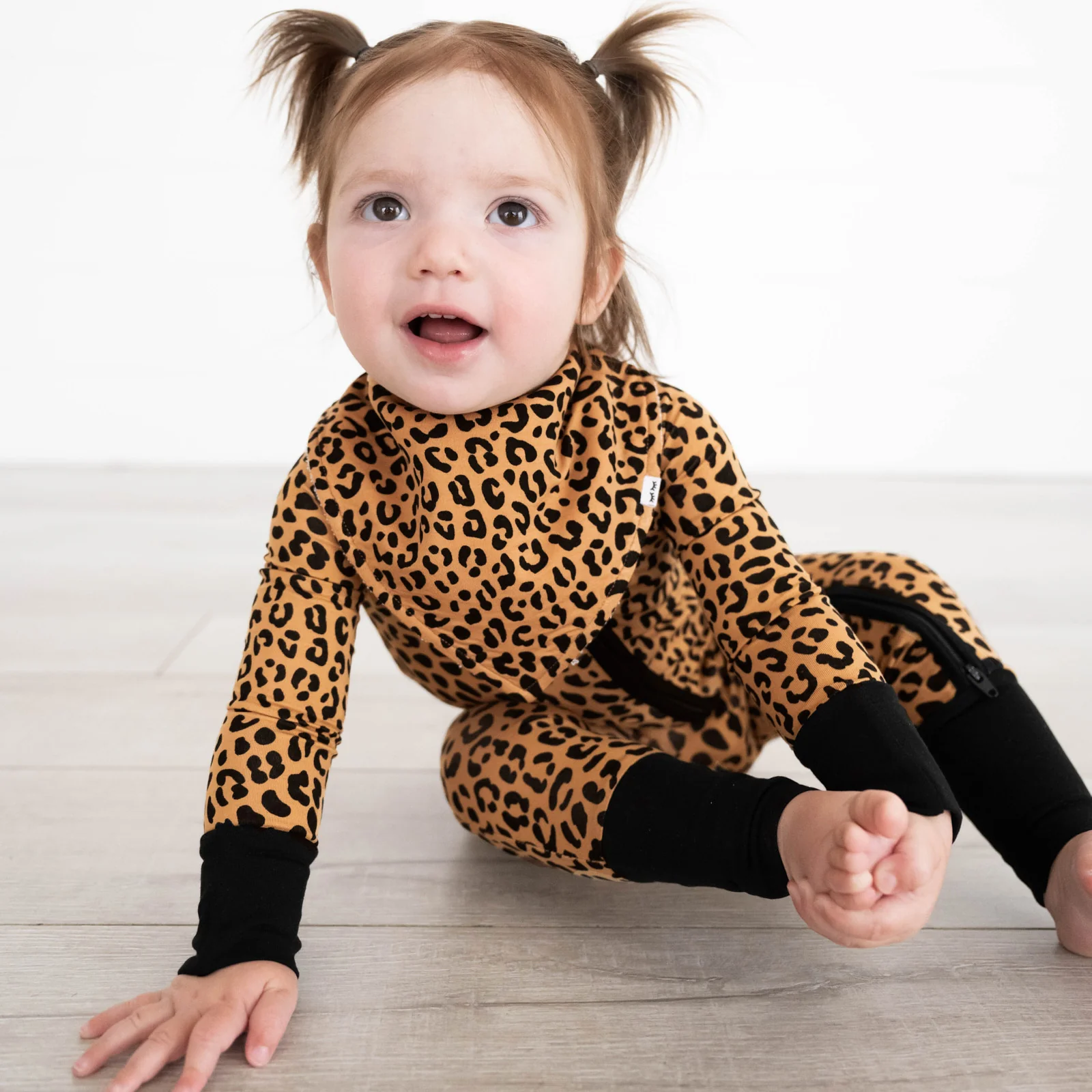 Classic Leopard Bandana Bib - Image 2