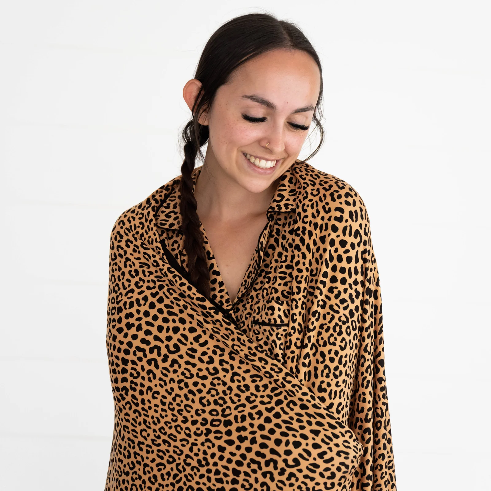 Classic Leopard Oversized Cloud Blanket® - Image 5