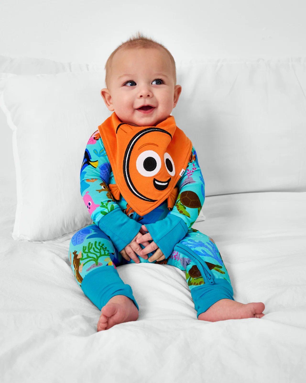 Pixar Nemo Bandana Bib - Image 2