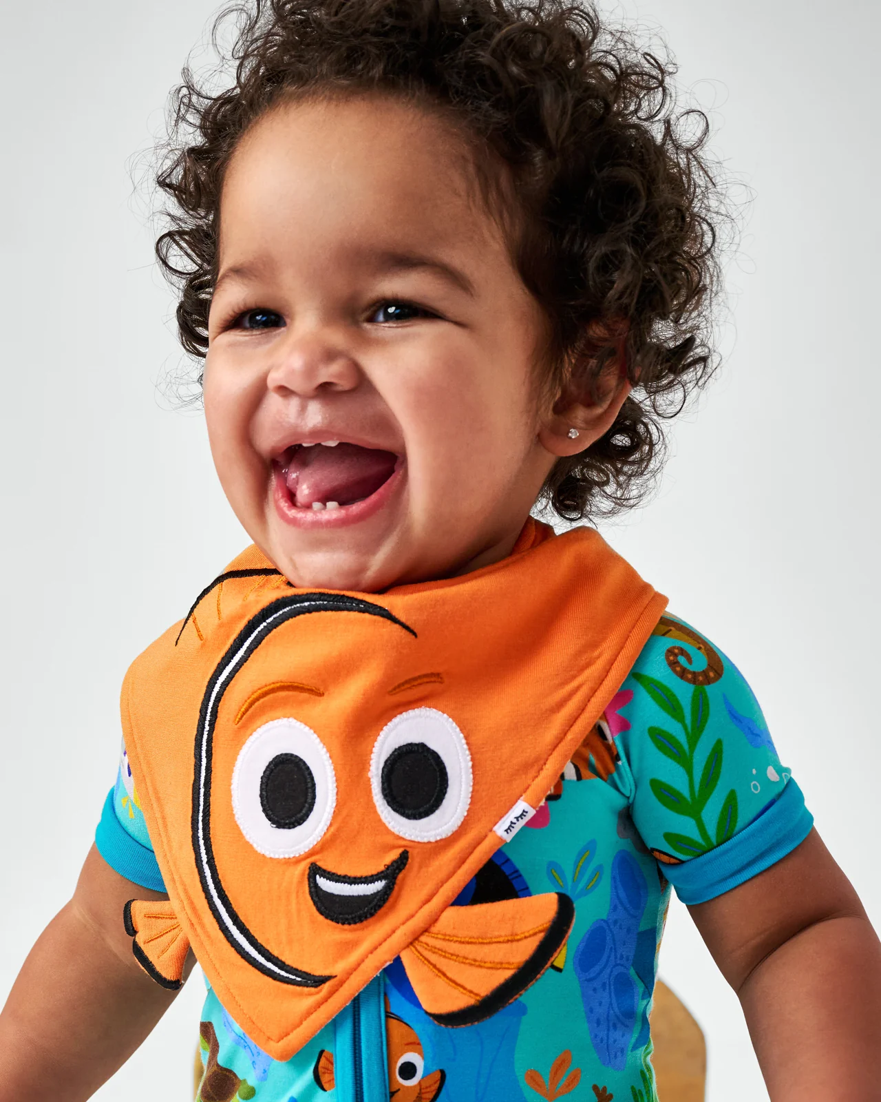 Pixar Nemo Bandana Bib - Image 4