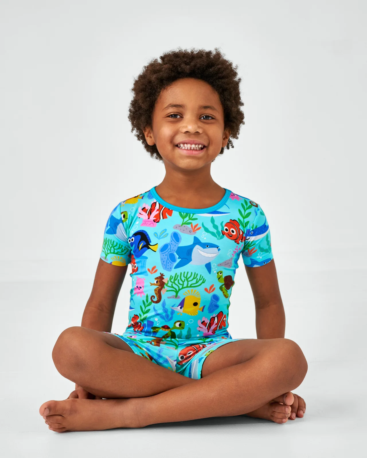 Pixar Nemo's Reef Two-Piece Short Sleeve & Shorts Pajama Set - Image 3