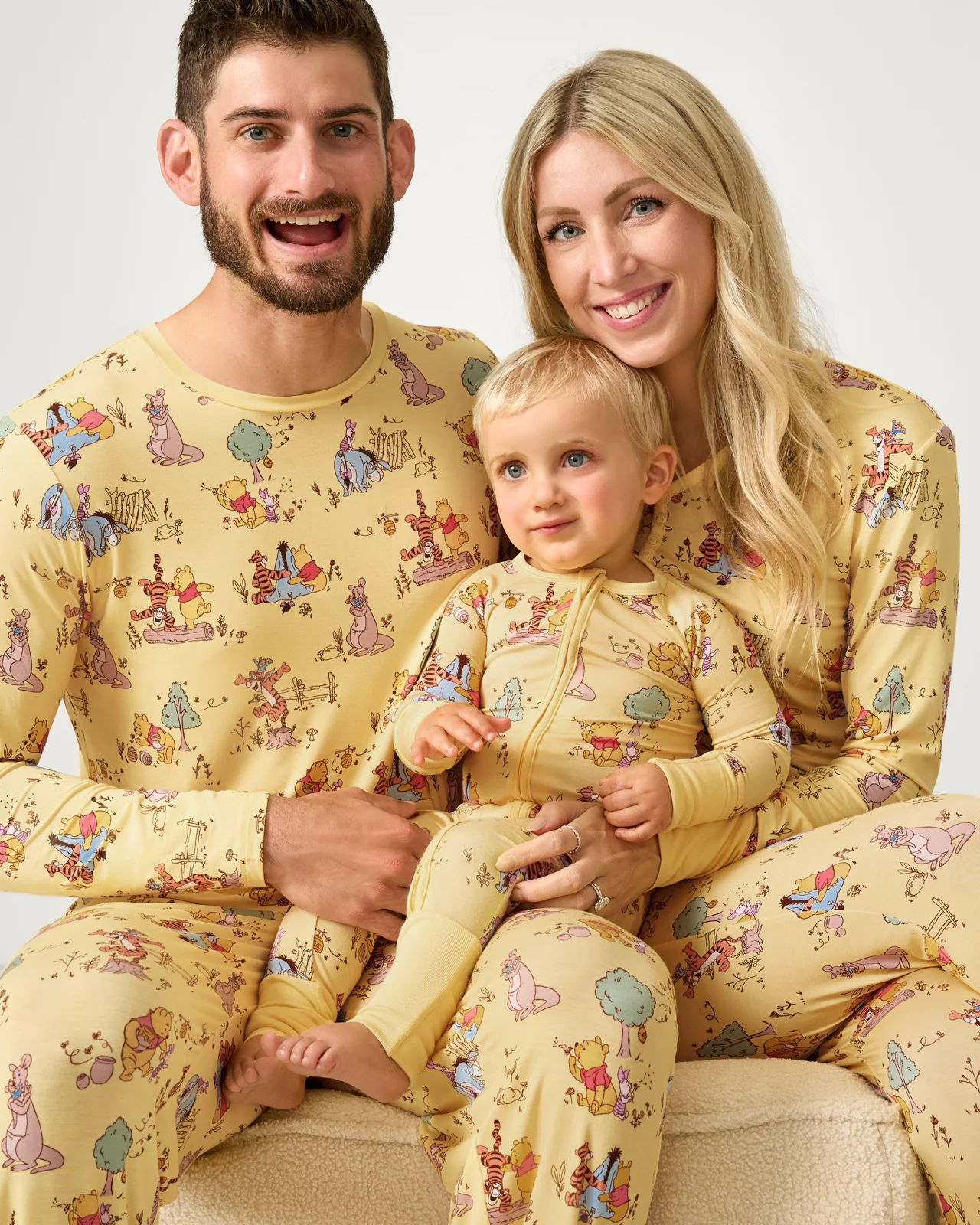 Disney Playtime With Pooh Men's Long Sleeve Pajama Top - Image 3