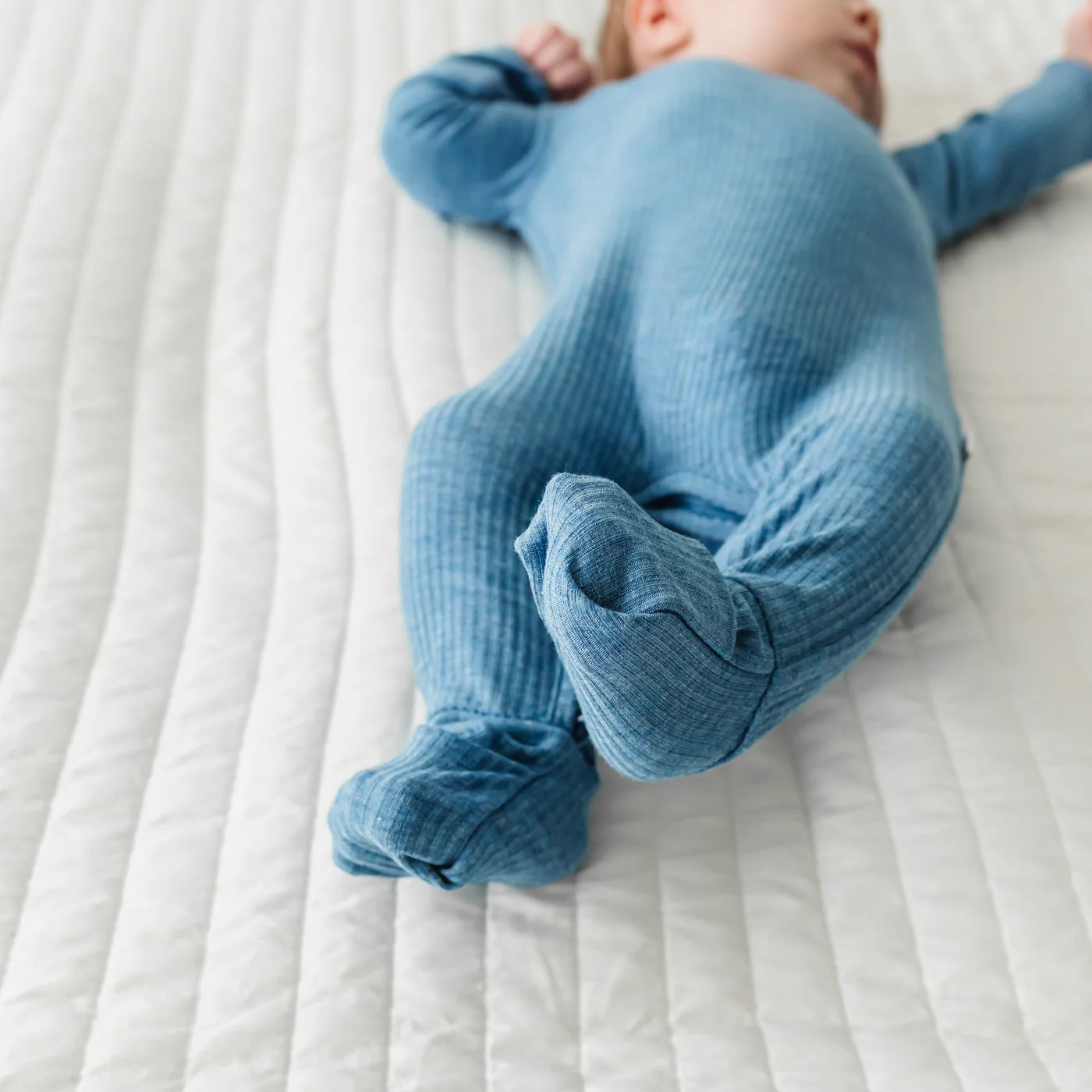 Heather Blue Ribbed Crescent Zippy - Image 8