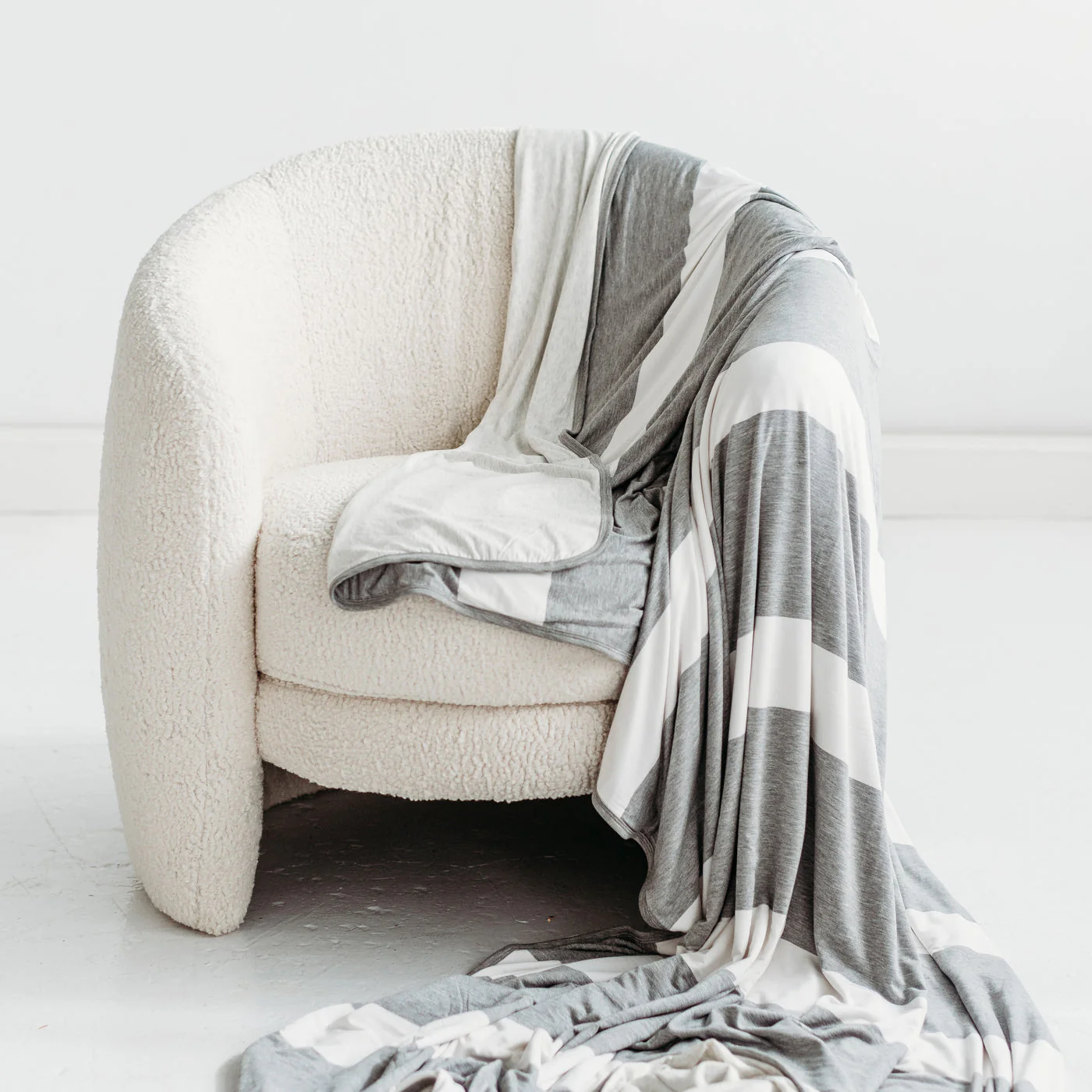 Heather Gray Wide Stripe Oversized Cloud Blanket® - Image 2
