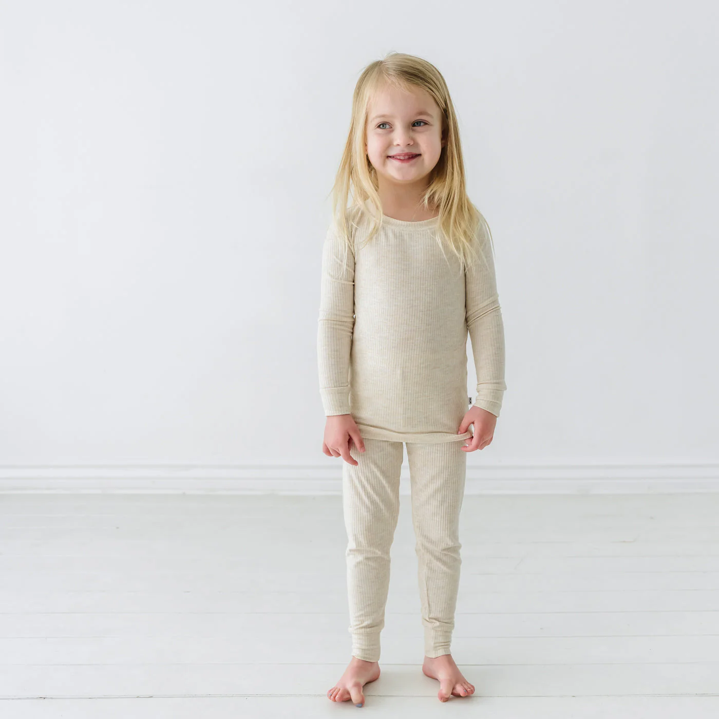 Heather Oatmeal Ribbed Two-Piece Pajama Set - Image 2