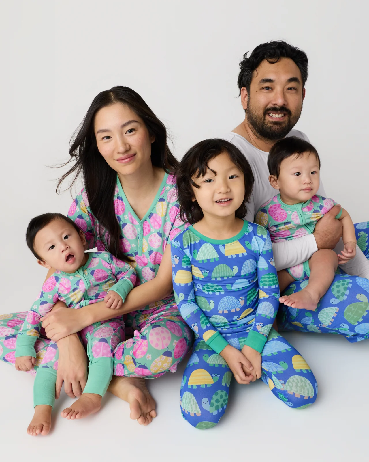 Shell Parade Two-Piece Pajama Set - Image 6