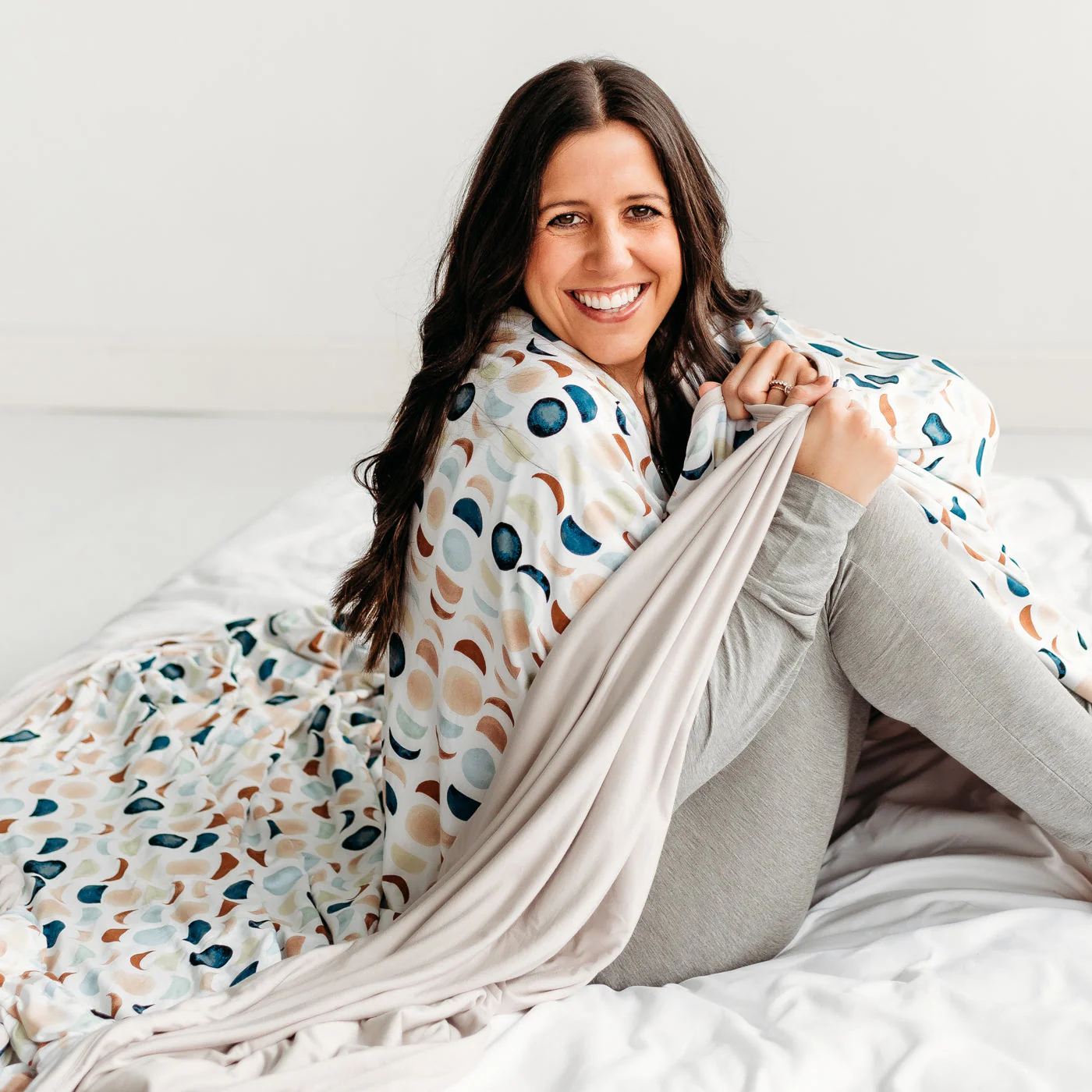 Luna Neutral Oversized Cloud Blanket® - Image 4