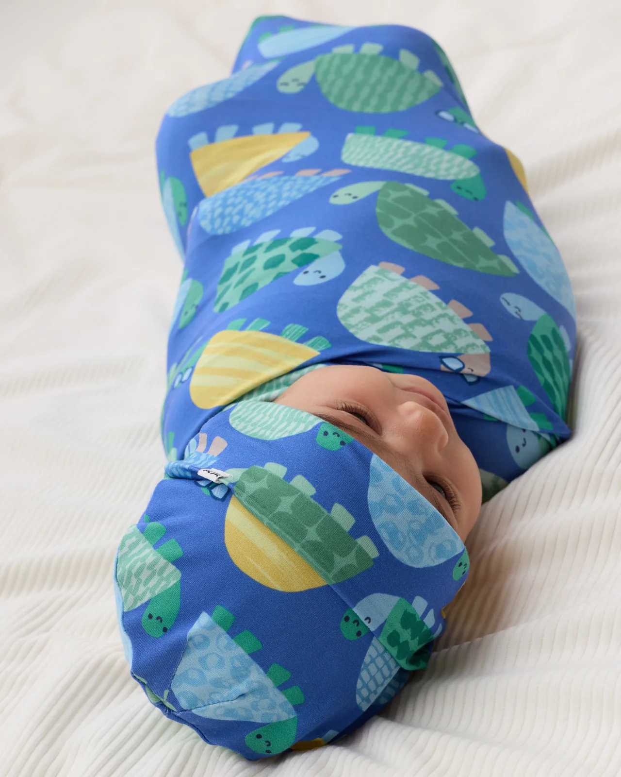 Shell Parade Swaddle & Beanie Set - Image 2