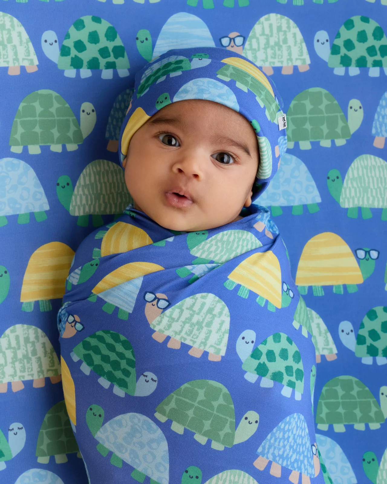 Shell Parade Swaddle & Beanie Set - Image 5