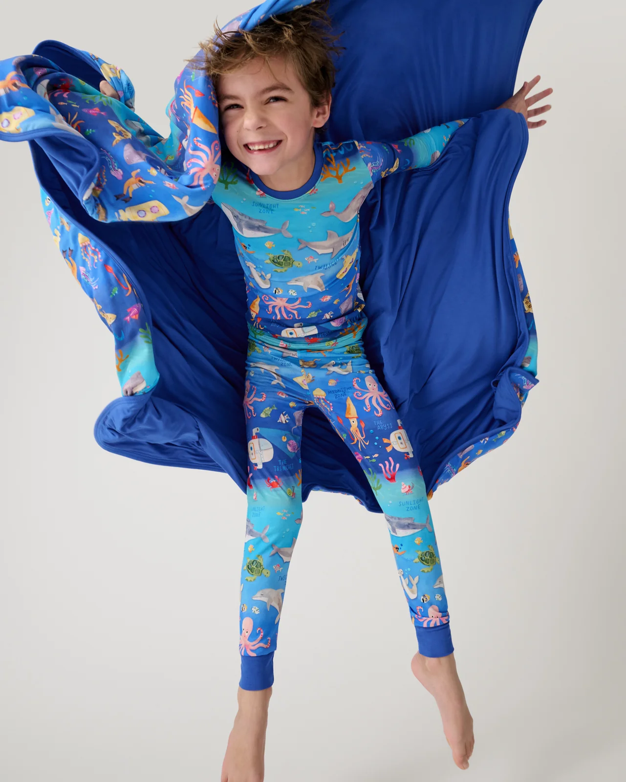 Underwater Discovery Large Cloud Blanket® - Image 2