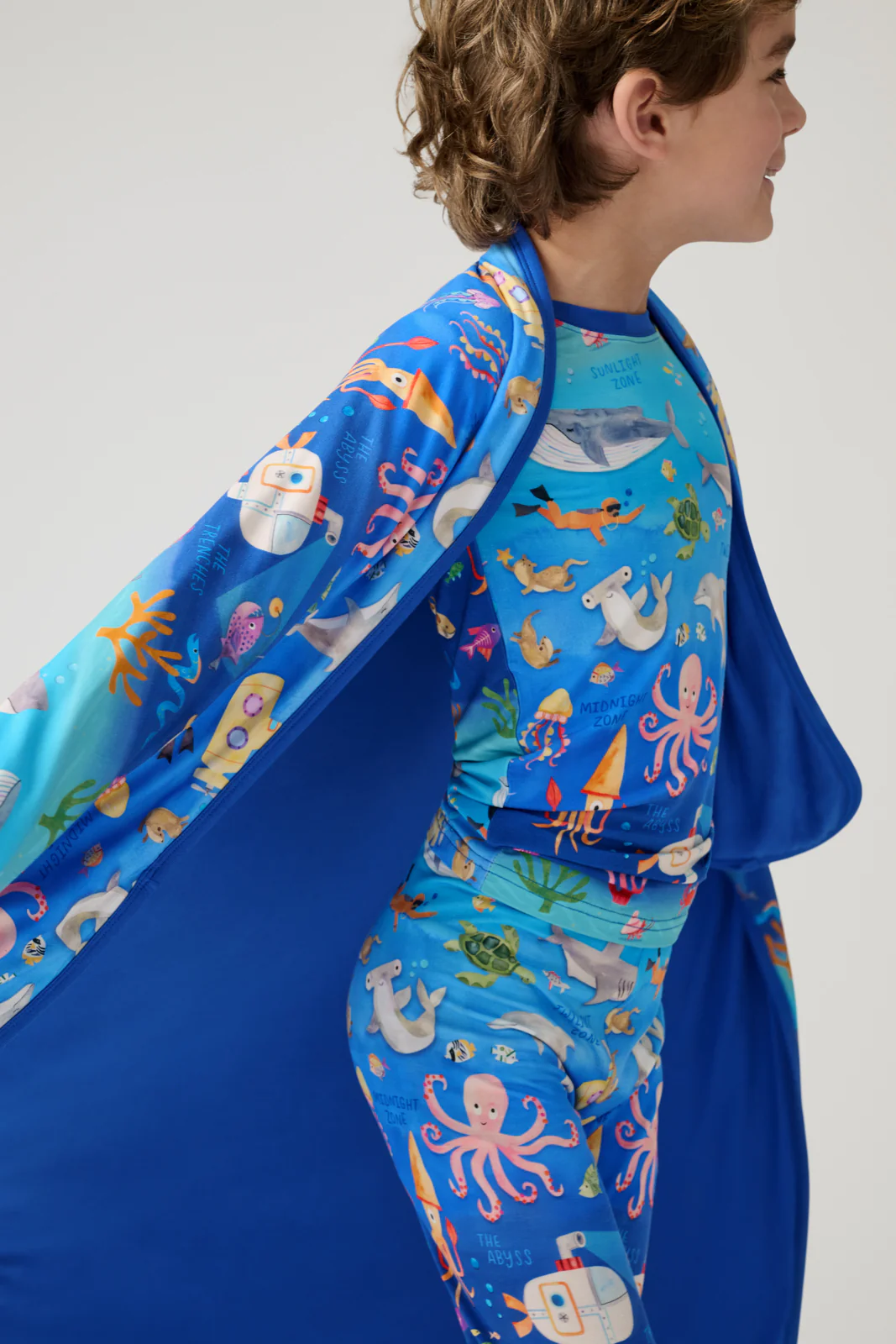 Underwater Discovery Large Cloud Blanket® - Image 3